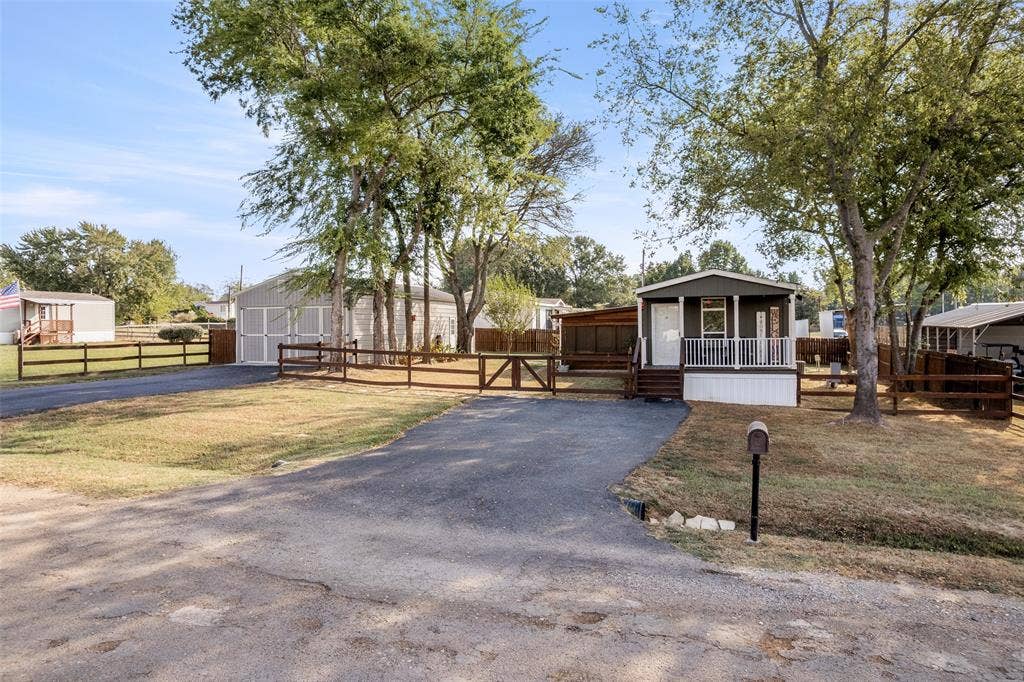 340 Apache, Quitman, TX 75783 340 Apache, Quitman, TX 75783