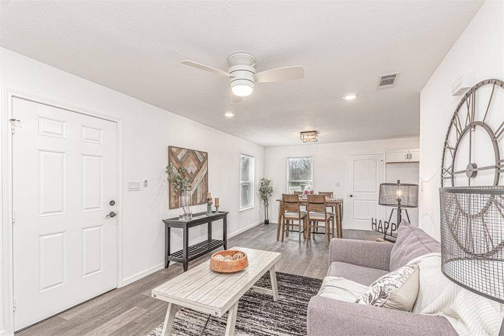 1112 Marshall Street, Greenville, TX 75401 1112 Marshall Street, Greenville, TX 75401