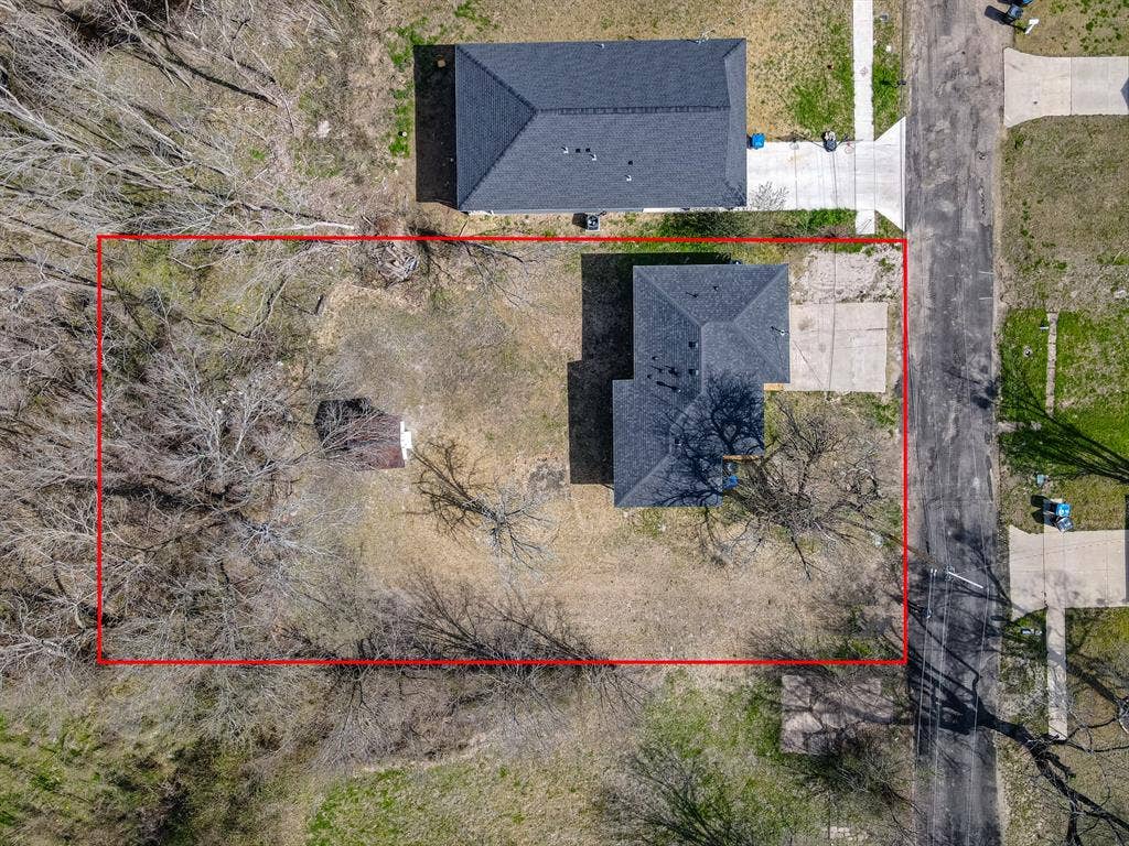 1112 Marshall Street, Greenville, TX 75401 1112 Marshall Street, Greenville, TX 75401
