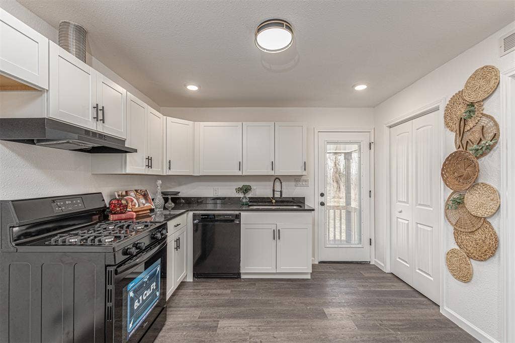 1112 Marshall Street, Greenville, TX 75401 1112 Marshall Street, Greenville, TX 75401