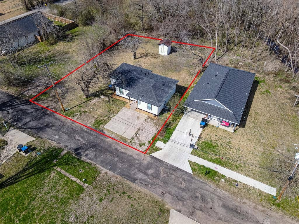 1112 Marshall Street, Greenville, TX 75401 1112 Marshall Street, Greenville, TX 75401