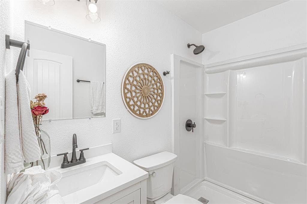 1112 Marshall Street, Greenville, TX 75401 1112 Marshall Street, Greenville, TX 75401