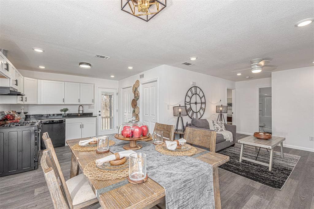 1112 Marshall Street, Greenville, TX 75401 1112 Marshall Street, Greenville, TX 75401