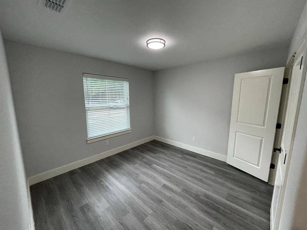 612 E 3rd Street, #B, Bonham, TX 75418