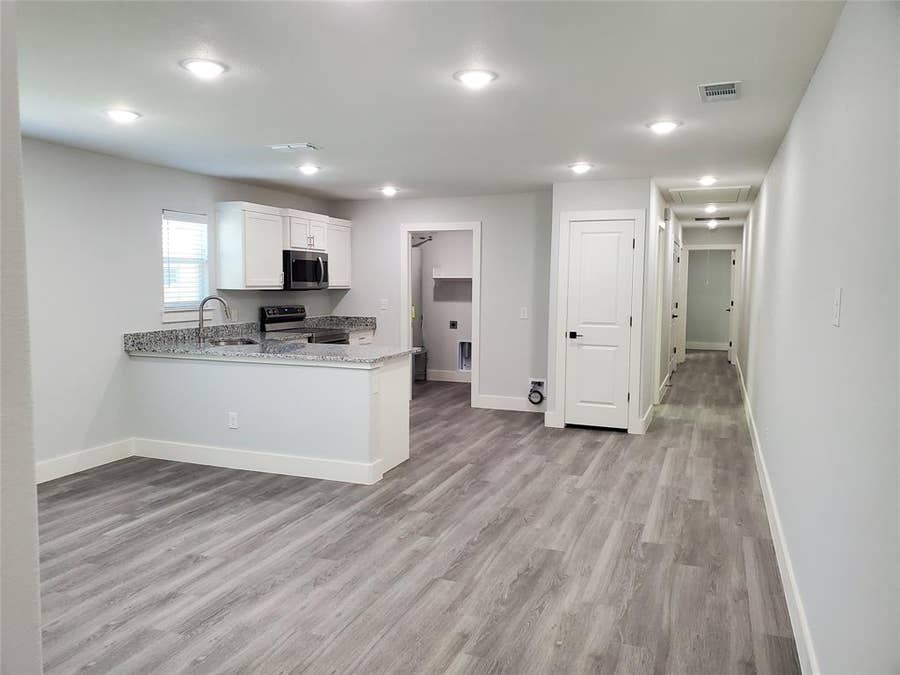Property photo for 612 E 3rd Street, #B, Bonham, TX
