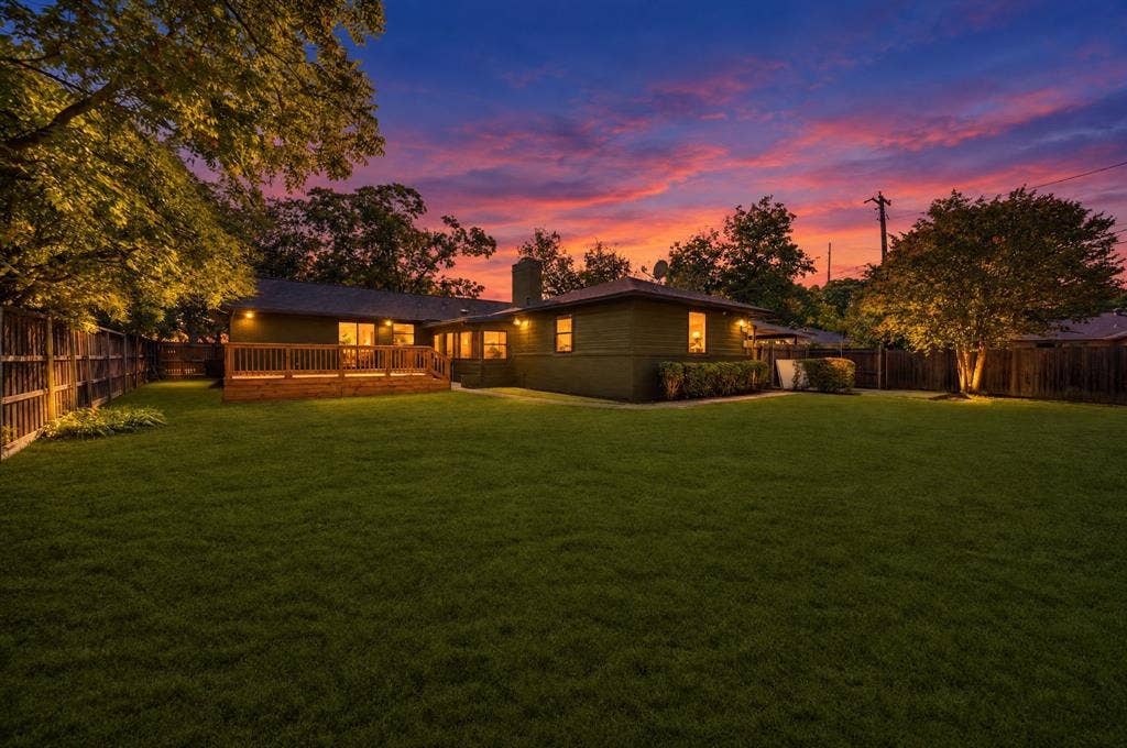 1631 Macmanus Drive, Dallas, TX 75228 1631 Macmanus Drive, Dallas, TX 75228