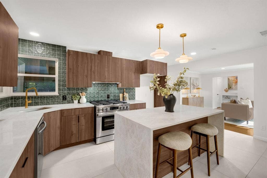 1631 Macmanus Drive, Dallas, TX 75228 1631 Macmanus Drive, Dallas, TX 75228