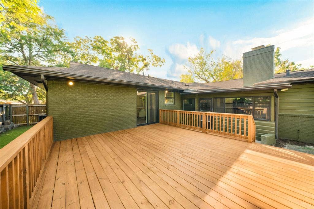 1631 Macmanus Drive, Dallas, TX 75228 1631 Macmanus Drive, Dallas, TX 75228