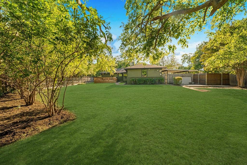 1631 Macmanus Drive, Dallas, TX 75228 1631 Macmanus Drive, Dallas, TX 75228