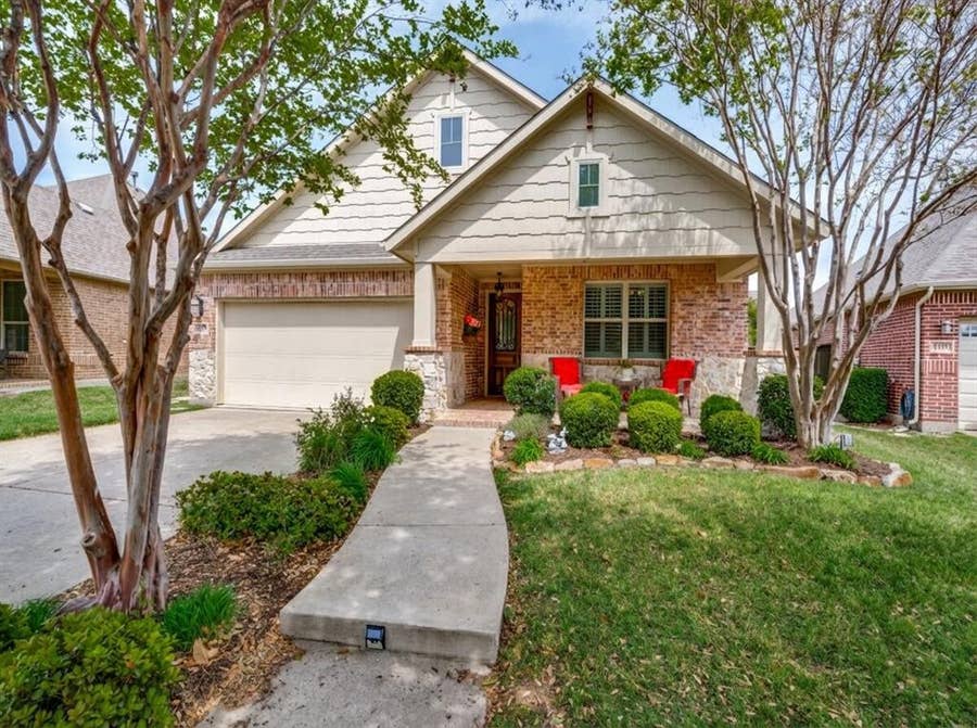 Property photo for 1220 Isabella Lane, Savannah, TX