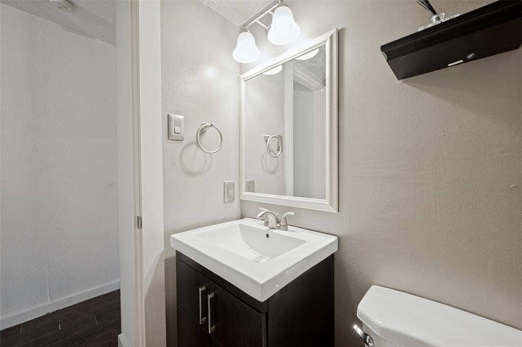 5505 Live Oak Street, #105, Dallas, TX 75206 5505 Live Oak - Tom Hughes Team