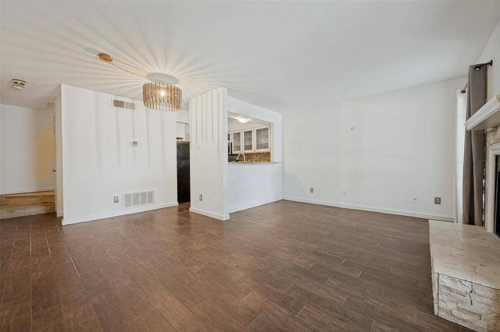 5505 Live Oak Street, #105, Dallas, TX 75206 5505 Live Oak - Tom Hughes Team
