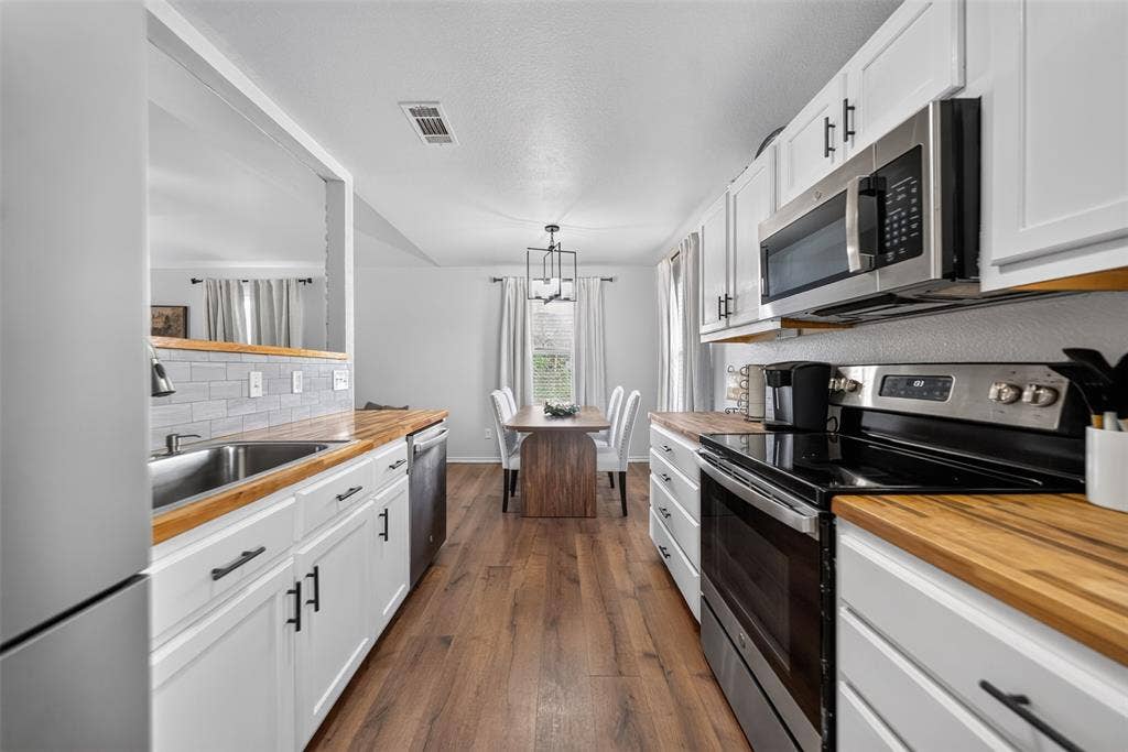1054 Caroline, Bullard, TX 75757 1054 Caroline, Bullard, TX 75757