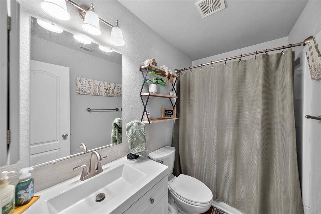 1054 Caroline, Bullard, TX 75757 1054 Caroline, Bullard, TX 75757