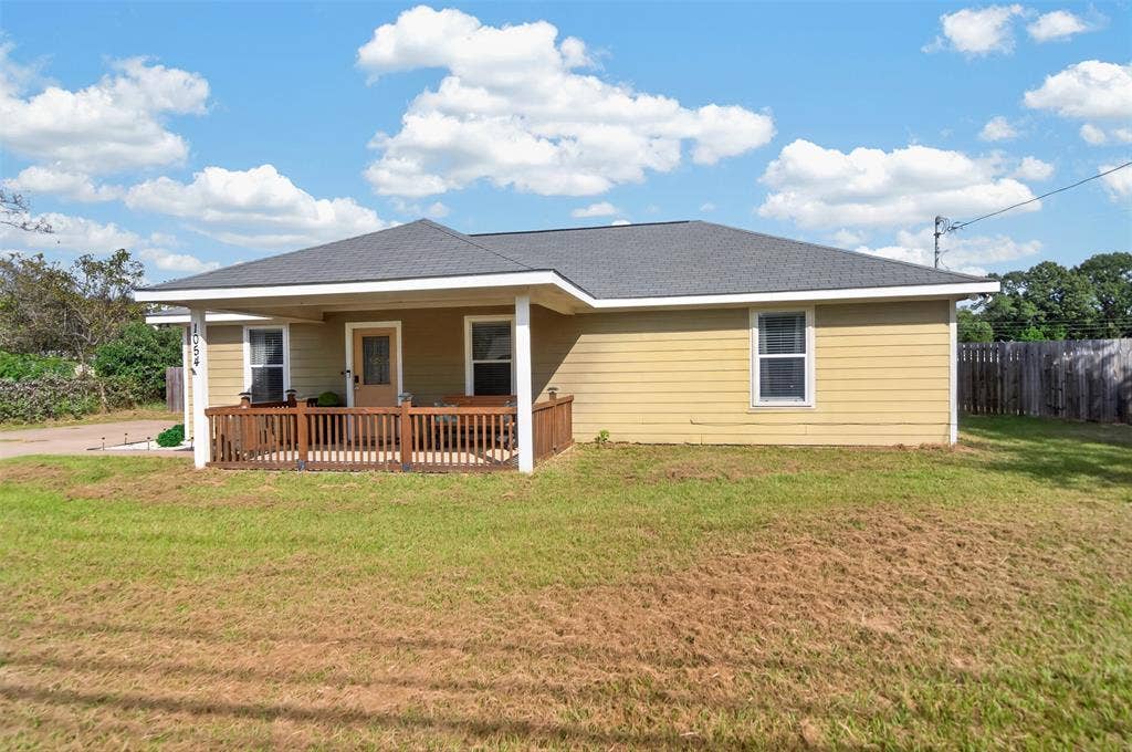 1054 Caroline, Bullard, TX 75757 1054 Caroline, Bullard, TX 75757