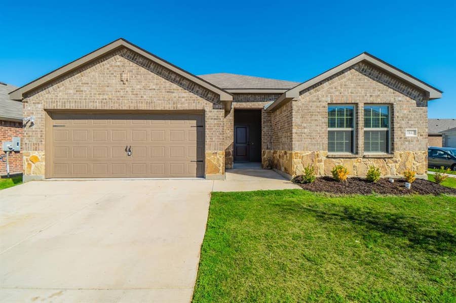Property photo for 1842 Shady Elm Drive, Lancaster, TX