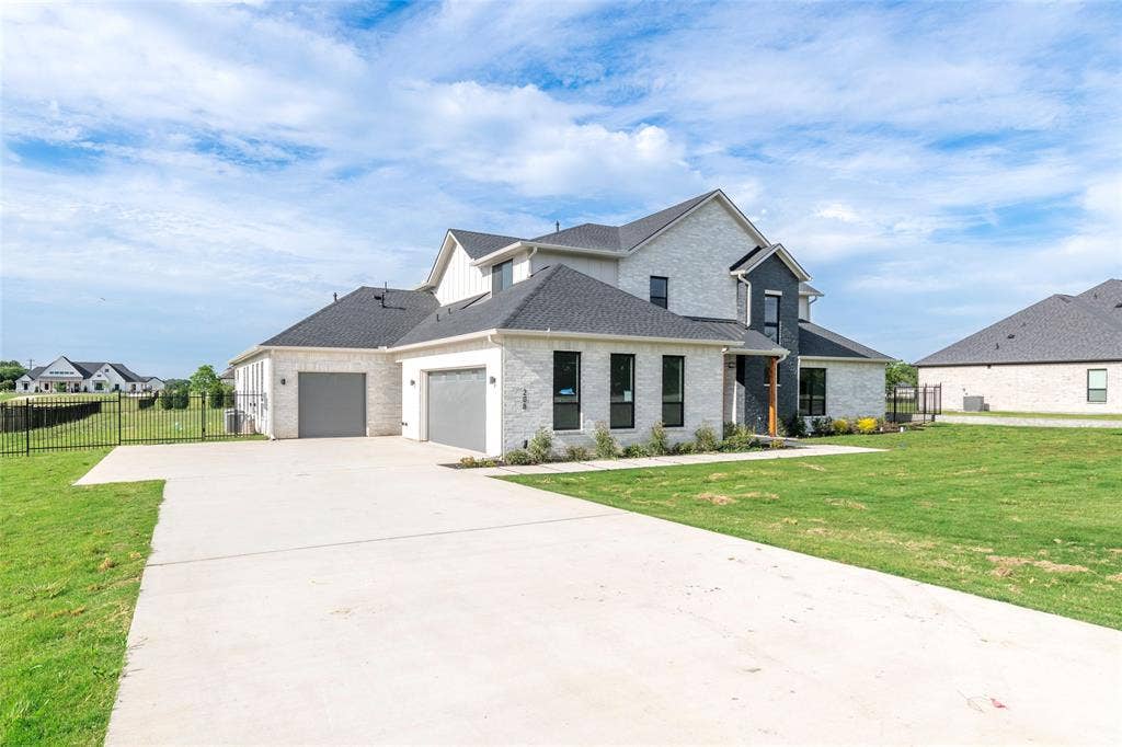 208 W Cottage Hill Parkway, Weston, TX 75009 208 W Cottage Hill Parkway, Weston, TX 75009
