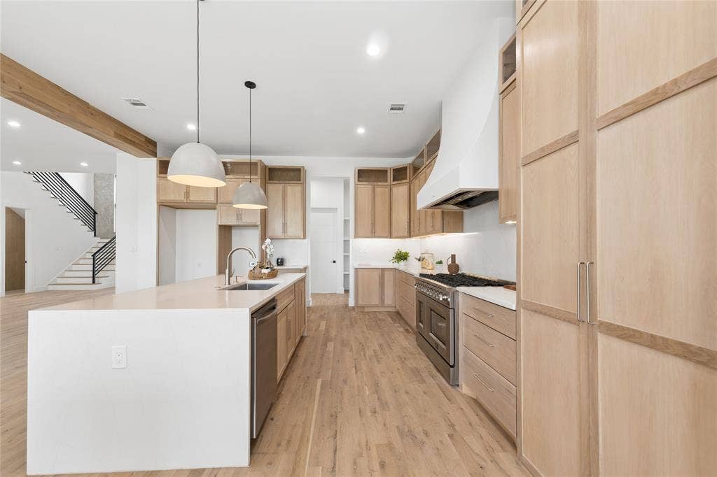 208 W Cottage Hill Parkway, Weston, TX 75009 208 W Cottage Hill Parkway, Weston, TX 75009