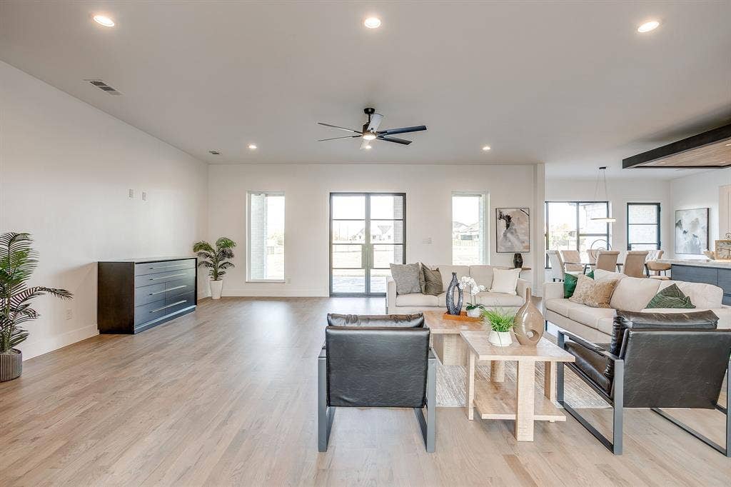 212 W Cottage Hill Parkway, Weston, TX 75009 212 W Cottage Hill Parkway, Weston, TX 75009