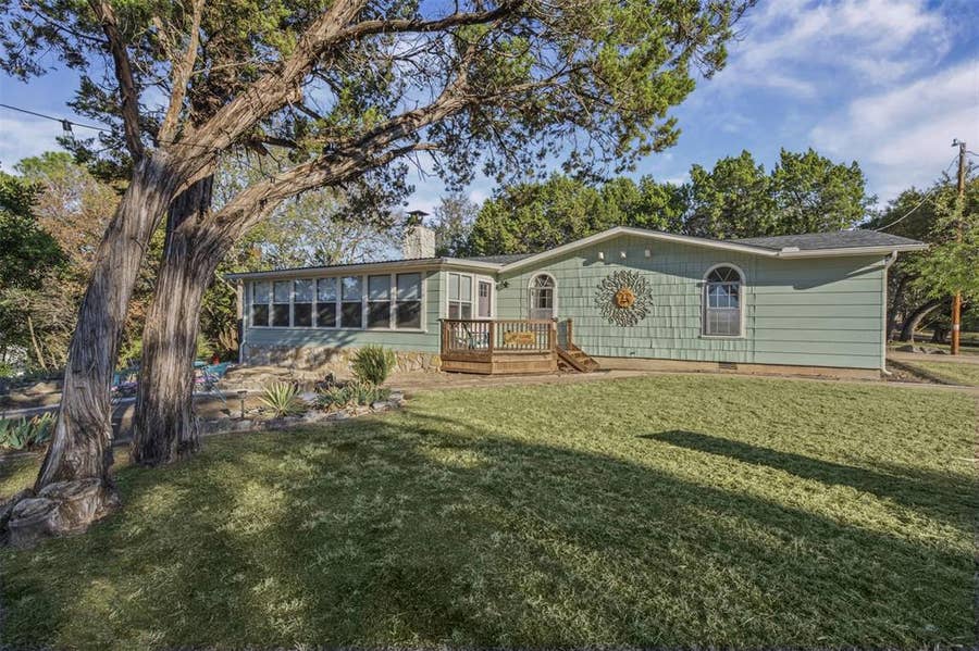 Property photo for 1118 Hidden Cove Trail, Granbury, TX