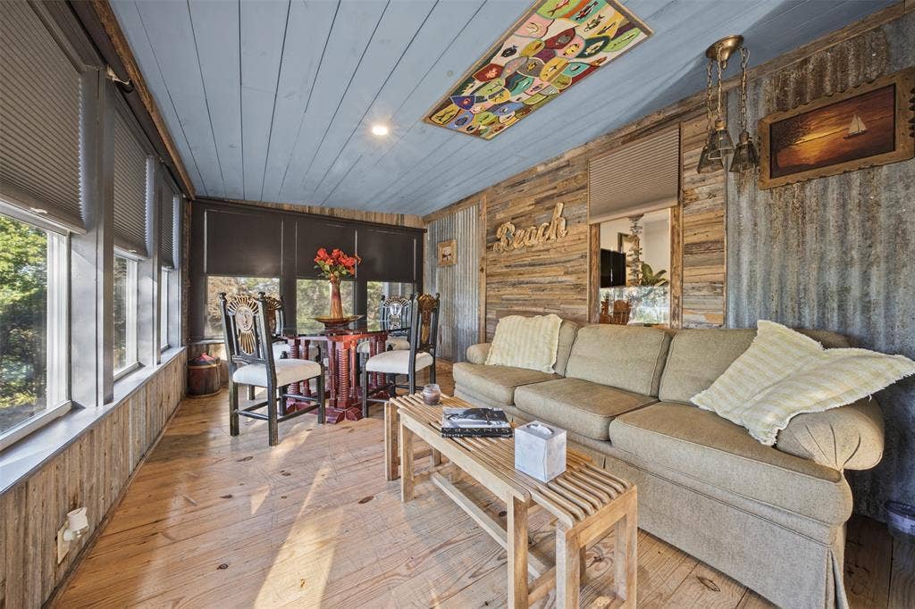 1118 Hidden Cove Trail, Granbury, TX 76049 1118 Hidden Cove Trail, Granbury, TX 76049