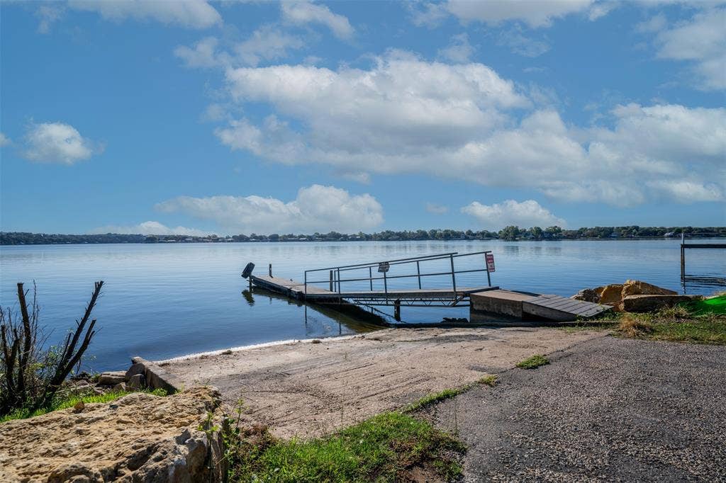 1118 Hidden Cove Trail, Granbury, TX 76049 1118 Hidden Cove Trail, Granbury, TX 76049