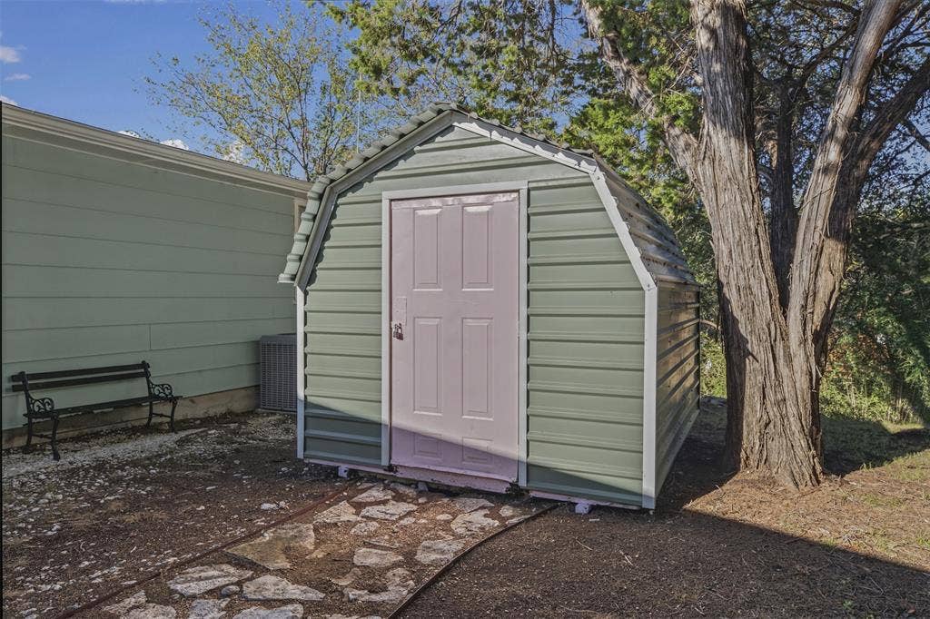 1118 Hidden Cove Trail, Granbury, TX 76049 1118 Hidden Cove Trail, Granbury, TX 76049