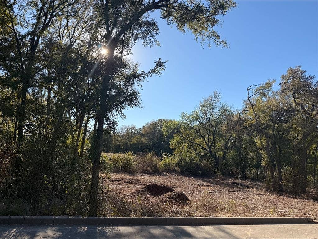 120 N Andrews Drive, Robinson, TX 76706 120 N Andrews Drive, Robinson, TX 76706