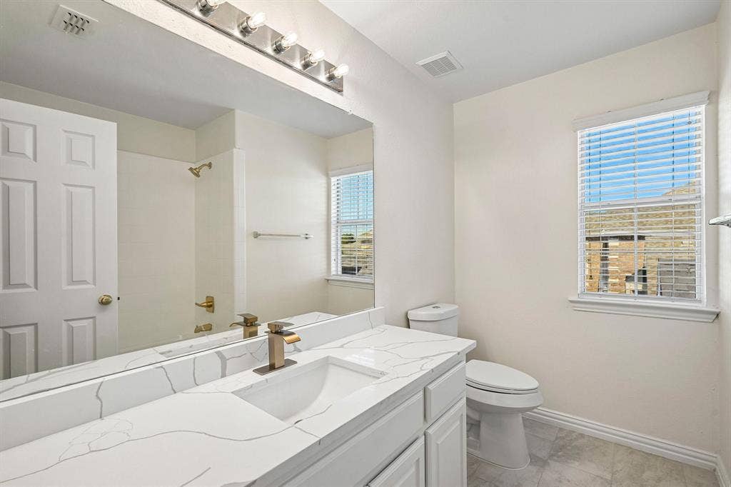 810 Driftwood Drive, Murphy, TX 75094 810 Driftwood Drive, Murphy, TX 75094