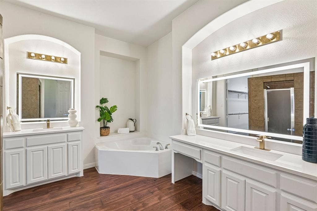 810 Driftwood Drive, Murphy, TX 75094 810 Driftwood Drive, Murphy, TX 75094