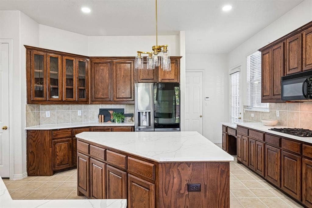 810 Driftwood Drive, Murphy, TX 75094 810 Driftwood Drive, Murphy, TX 75094