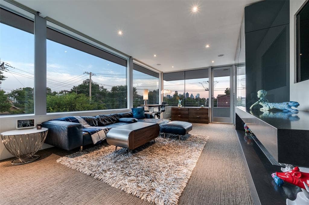 2300 N Carroll Ave, Dallas, TX 75204 2300 N Carroll Ave, Dallas, TX 75204