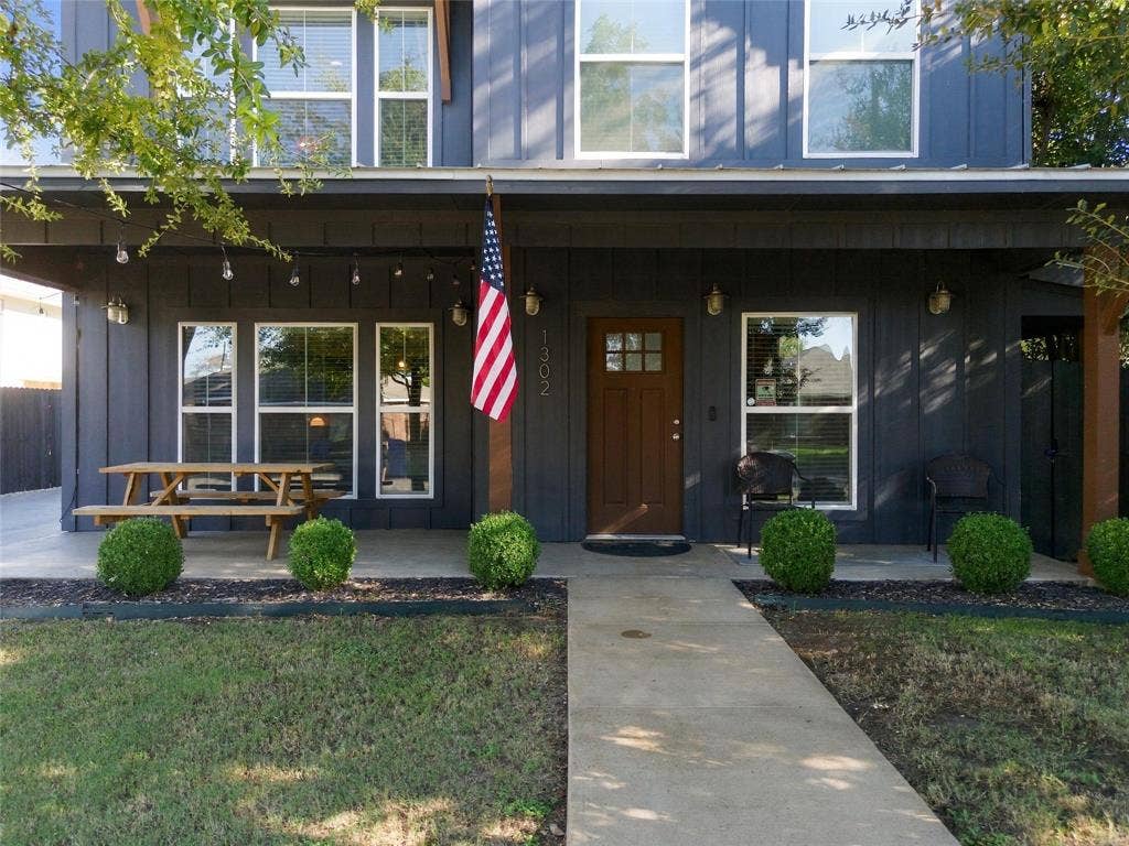 1302 Bagby Avenue, Waco, TX 76706 1302 Bagby Avenue, Waco, TX 76706