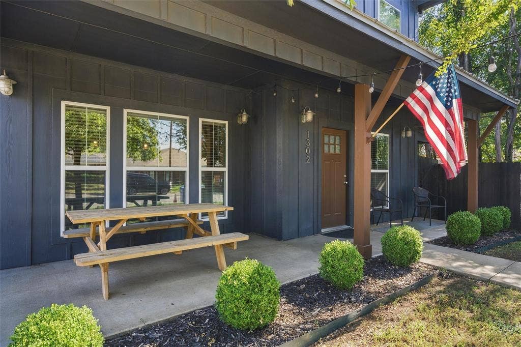1302 Bagby Avenue, Waco, TX 76706 1302 Bagby Avenue, Waco, TX 76706