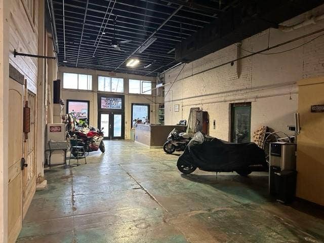 110 S Houston Avenue, #E, Denison, TX 75021 110 S Houston Avenue, #E, Denison, TX 75021