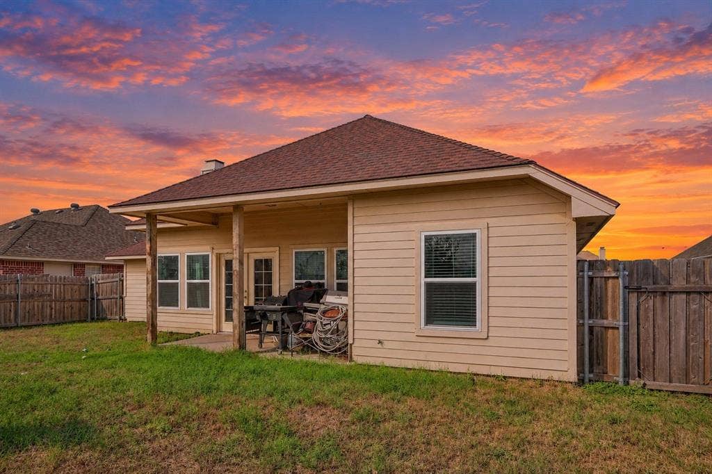 205 Quail Run, Aubrey, TX 76227