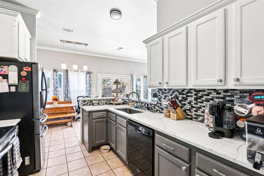 205 Quail Run, Aubrey, TX 76227