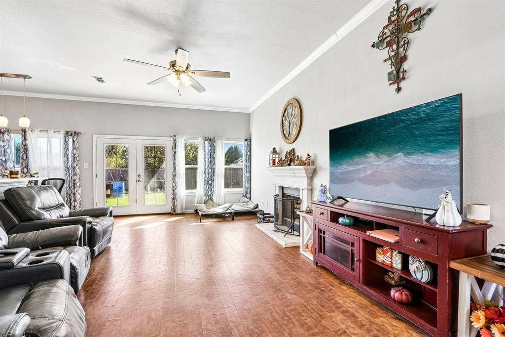 205 Quail Run, Aubrey, TX 76227
