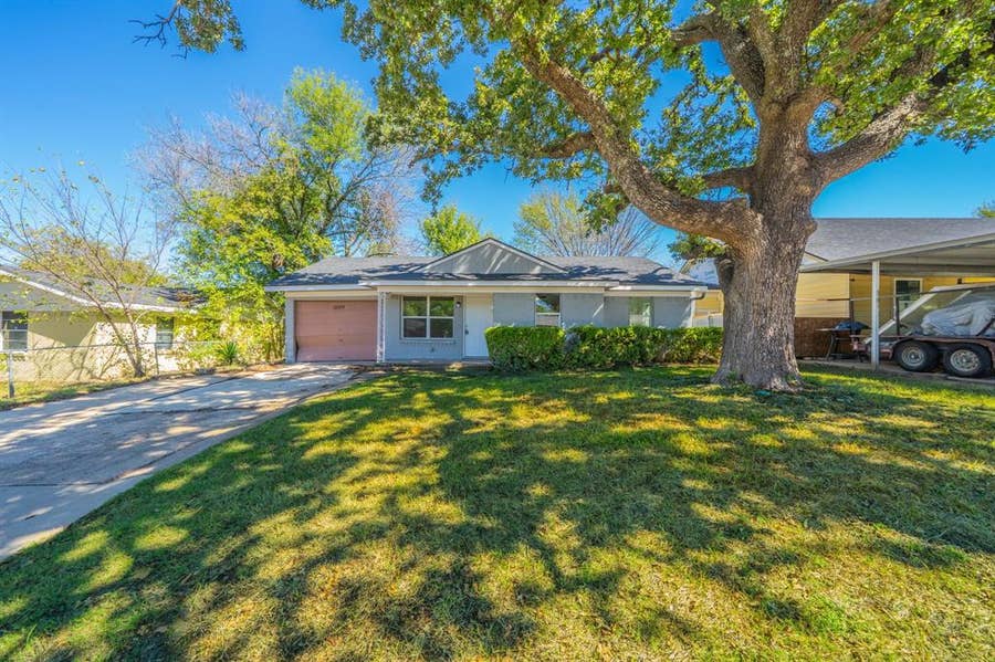 Property photo for 2008 Mount Pleasant Drive, Mesquite, TX