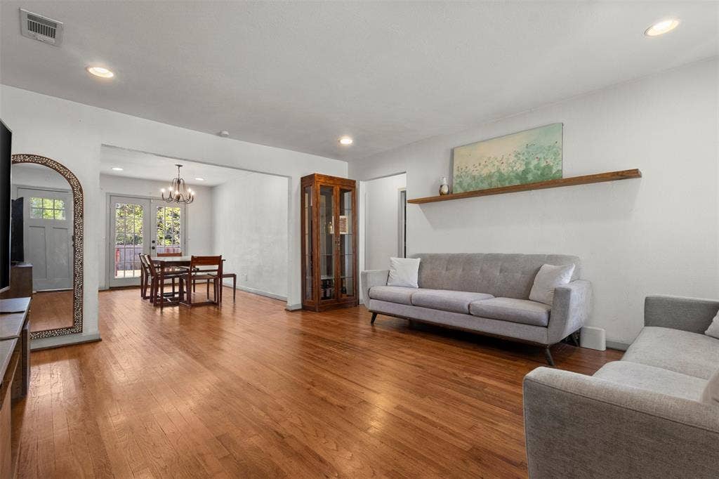 2006 Boyd Street, Dallas, TX 75224 2006 Boyd Street, Dallas, TX 75224