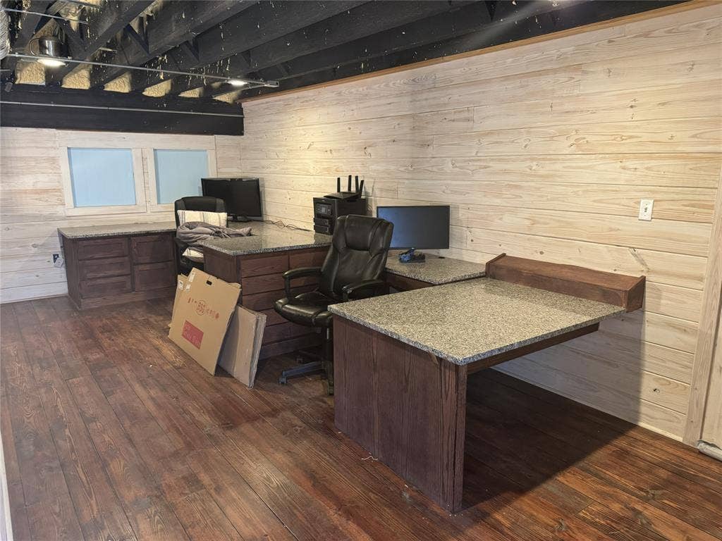 110 S Houston Avenue, #I, Denison, TX 75021