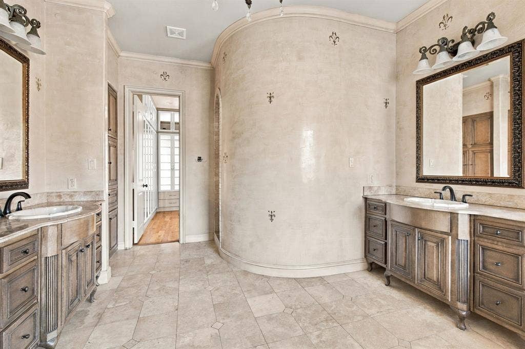 6649 Canyon Oaks Circle, Plano, TX 75024