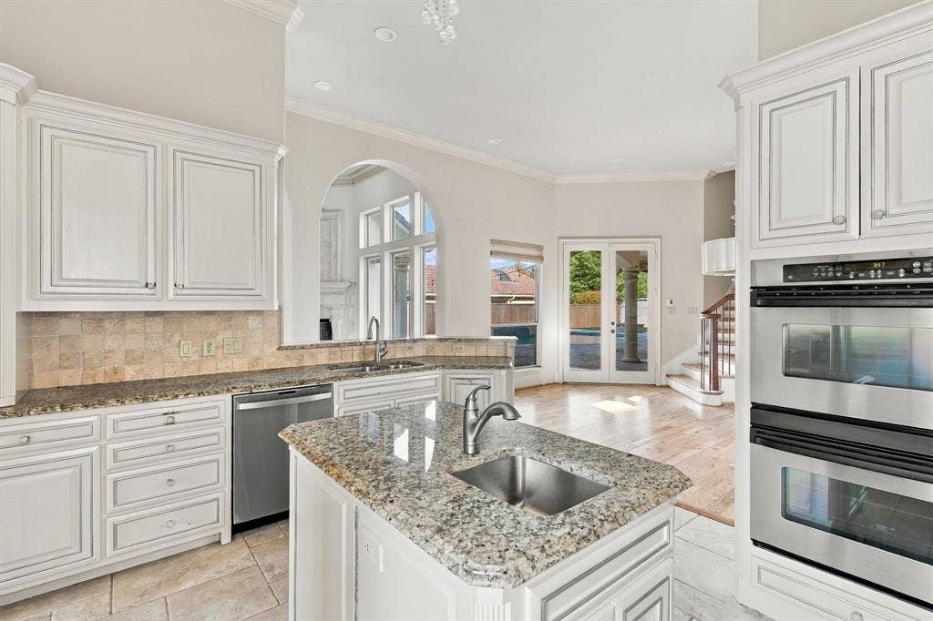 6649 Canyon Oaks Circle, Plano, TX 75024