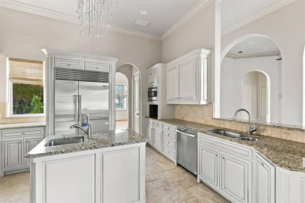 6649 Canyon Oaks Circle, Plano, TX 75024