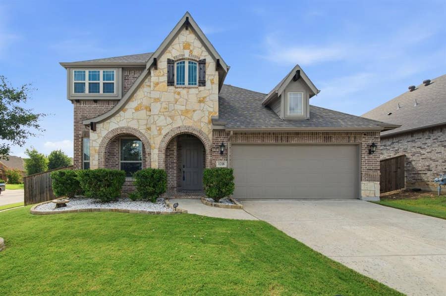 Property photo for 1218 Misty Ridge Drive, Justin, TX