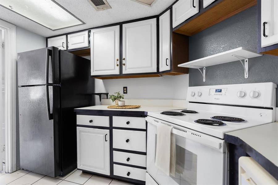 Property photo for 5590 Spring Valley, #H 203, Dallas, TX