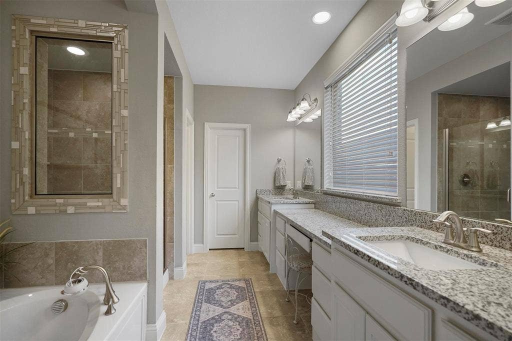 1506 Carnation Street, Celina, TX 75078 Dual vanities with granite countertops and undermount sinks