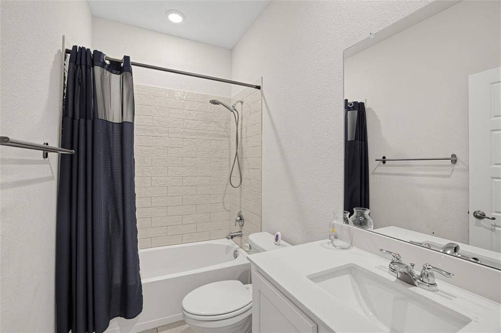 302 Cliffmere Drive, Fate, TX 75087 302 Cliffmere Drive, Fate, TX 75087