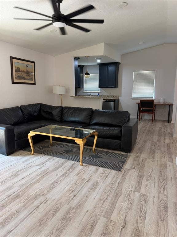 3932 Sun Valley Court, Irving, TX 75062 3932 Sun Valley Court, Irving, TX 75062