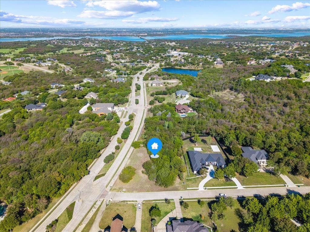 2431 Diamond Point Drive, Cedar Hill, TX 75104